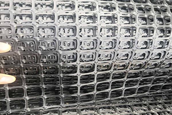 经编涤纶土工格栅在水泥路面的作用有哪些呢？  第3张