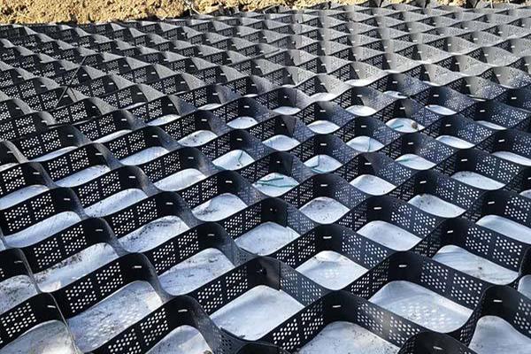 土工格室在工程建设中的应用范围探究  第1张